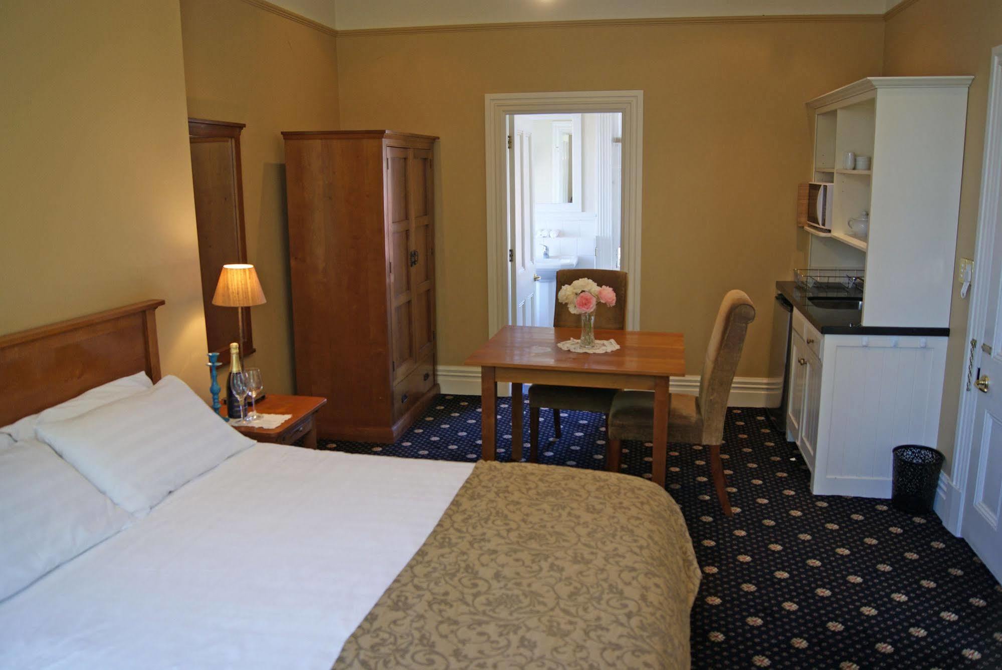 Highland House Boutique Hotel Dunedin Bagian luar foto