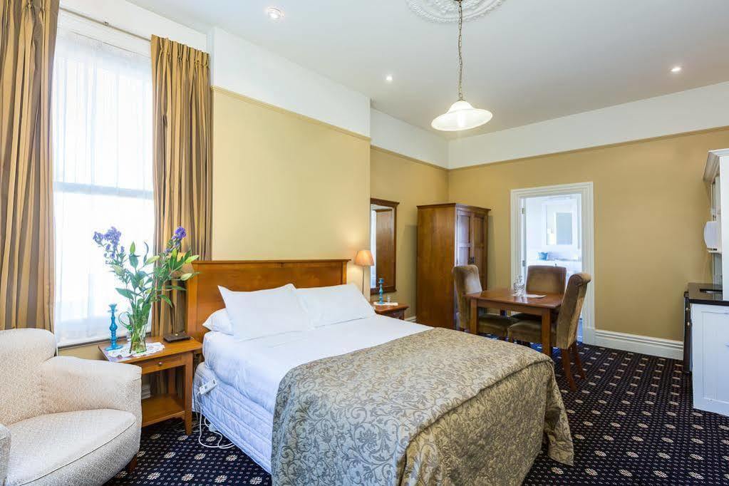 Highland House Boutique Hotel Dunedin Bagian luar foto