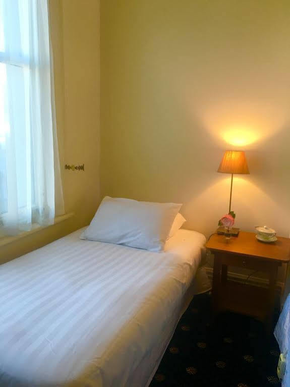 Highland House Boutique Hotel Dunedin Bagian luar foto